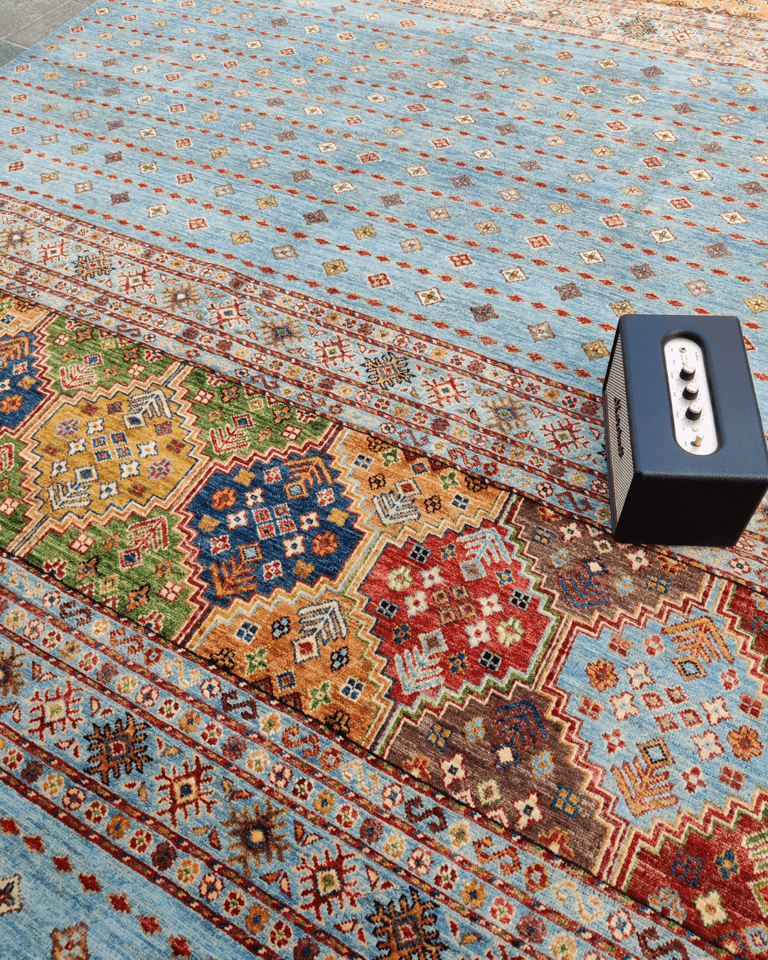 Khurjeen Rug - 7 x 10 ft