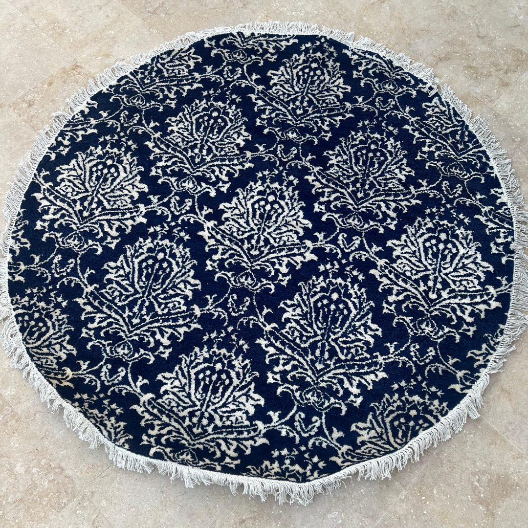Wool and Silk/Round rug 5 x 5