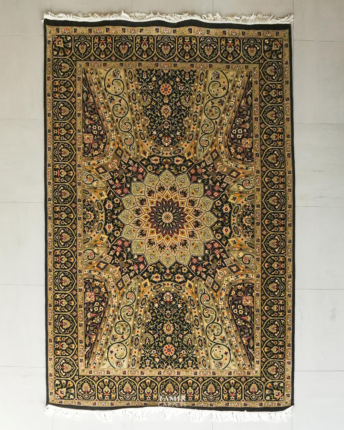 Gumbad Pakistani handmade New Zealand wool rug, 6x9 ft