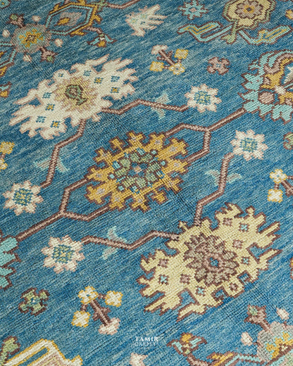 Oushak Rug/Carpet close up photograph