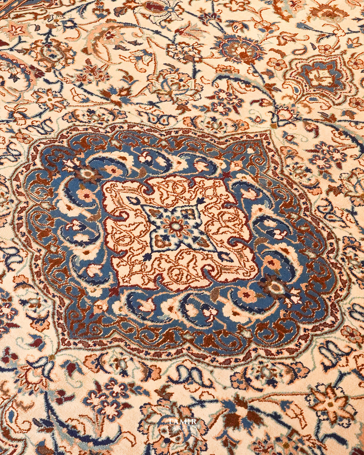 Close-up of the Ispahan medallion in organic-dyed handspun wool